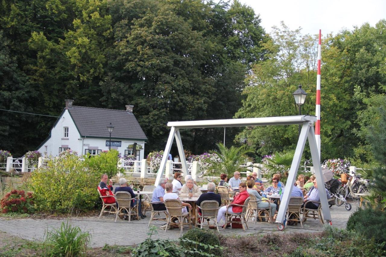 Hotel Beau Sejour Dilsen-Stokkem Buitenkant foto