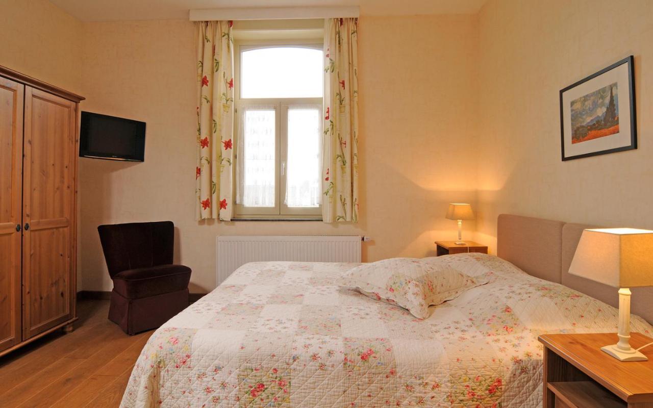 Hotel Beau Sejour Dilsen-Stokkem Buitenkant foto